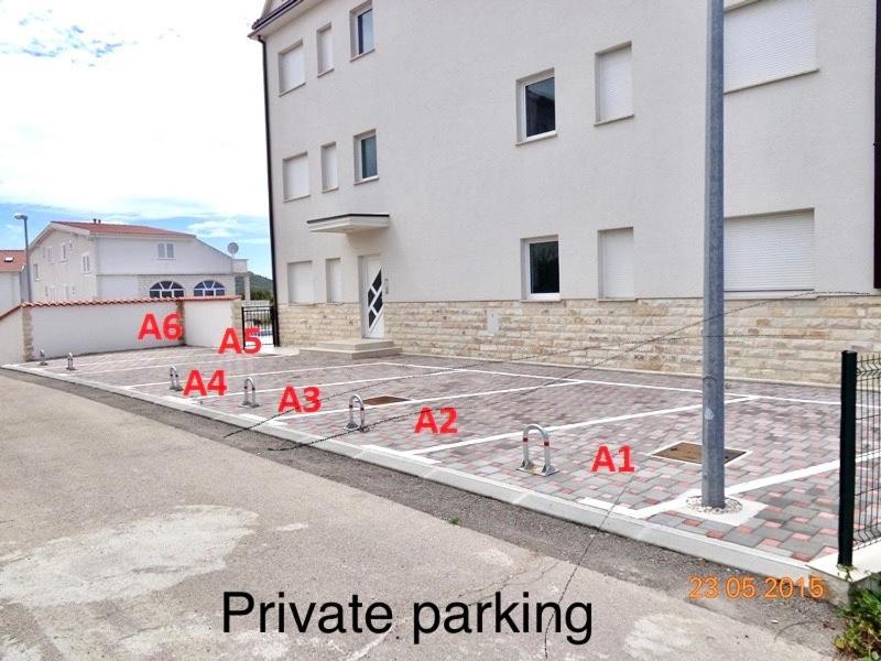 New Apartments Sunshine 普利莫顿 外观 照片