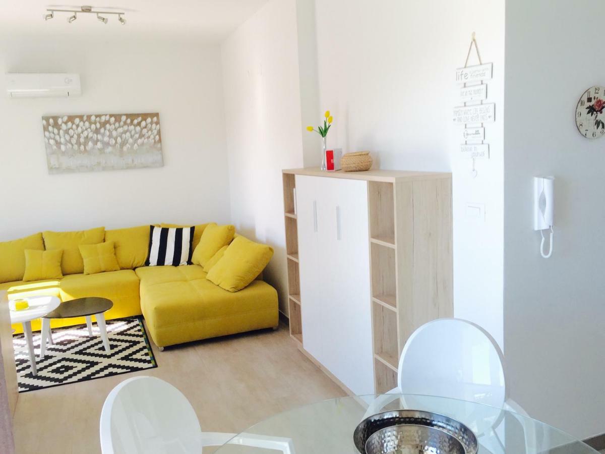 New Apartments Sunshine 普利莫顿 外观 照片